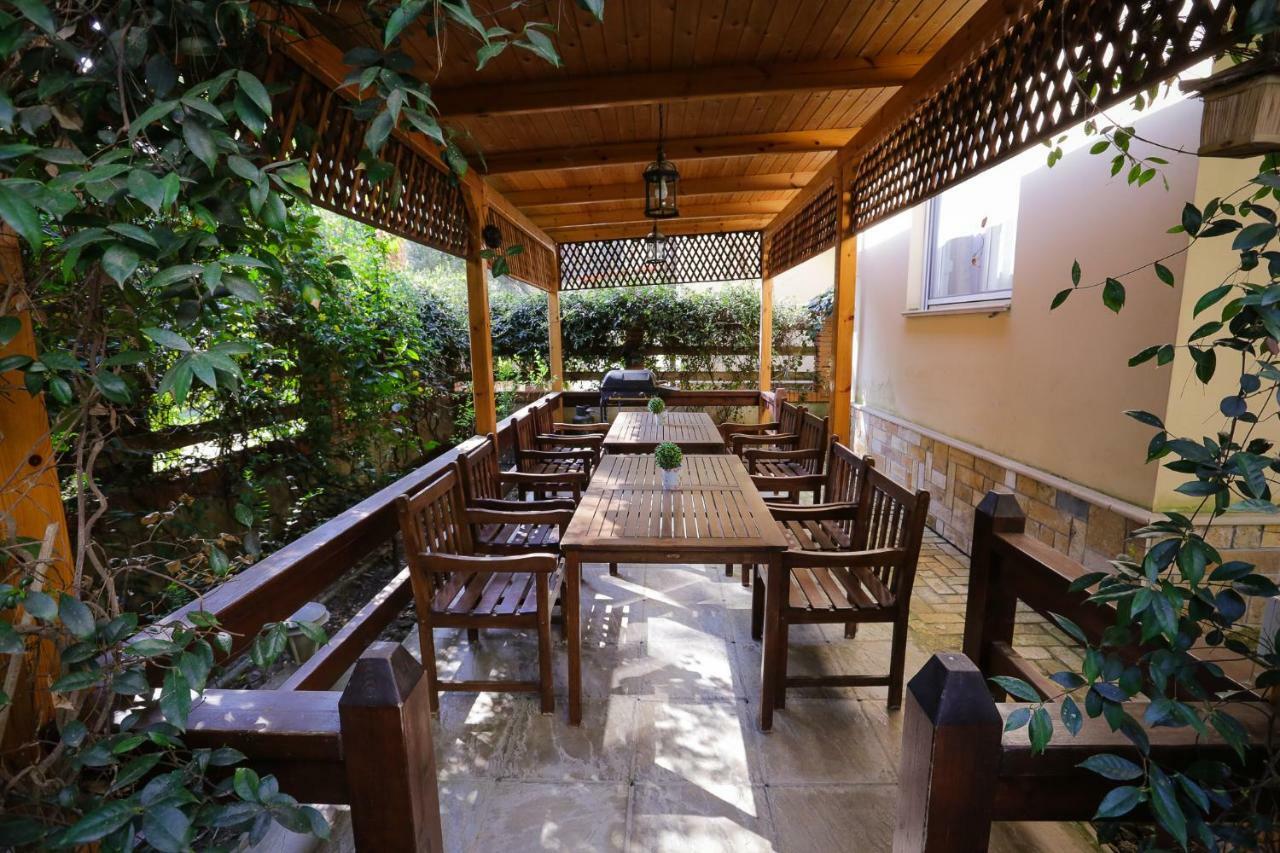 Pine-Tree Apt W/ Private Garden 50 M From The Sea 格勒姆 外观 照片