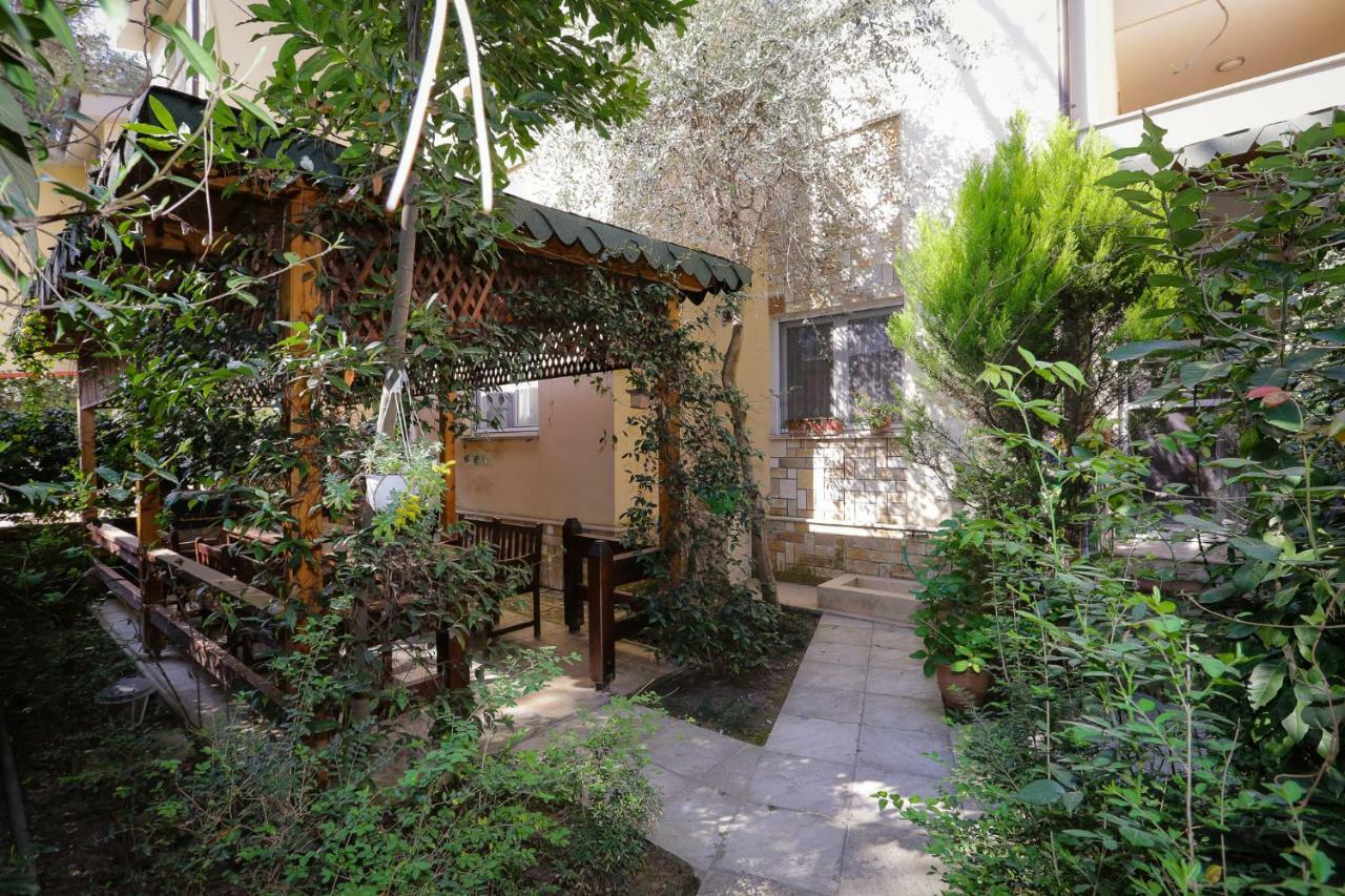 Pine-Tree Apt W/ Private Garden 50 M From The Sea 格勒姆 外观 照片